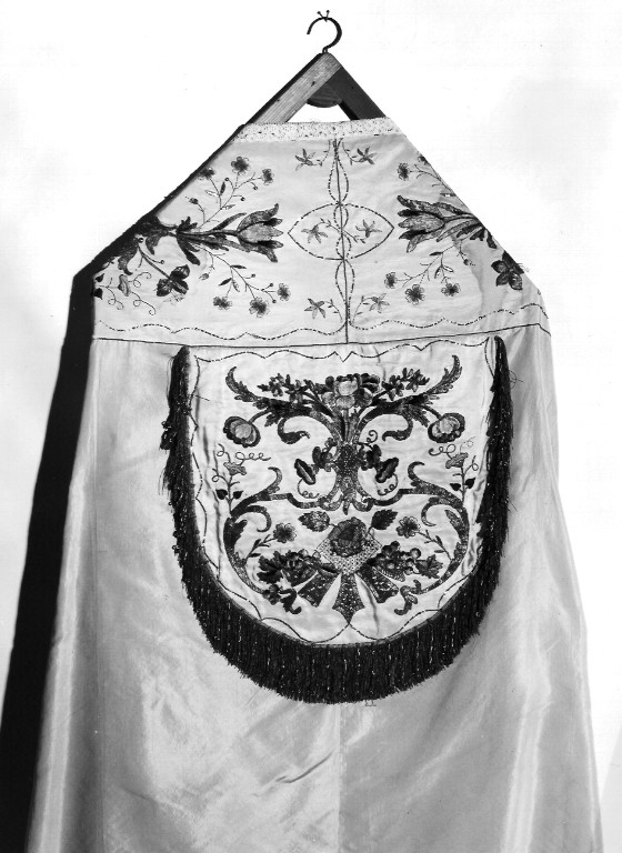 piviale - ambito laziale (secc. XIX/ XX)