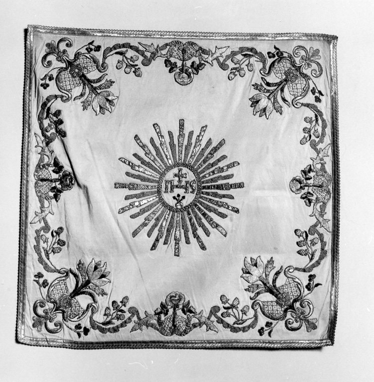 velo di calice - manifattura romana (seconda metà sec. XIX)