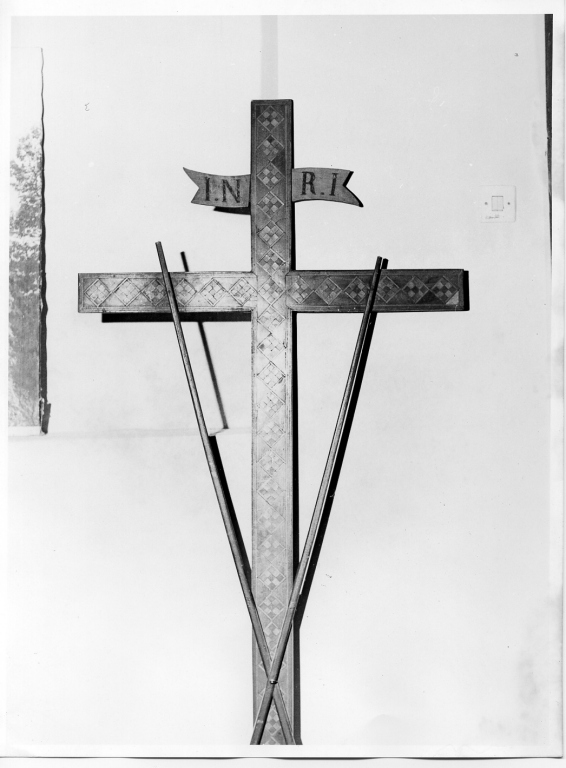 croce portatile - manifattura laziale (sec. XVIII)