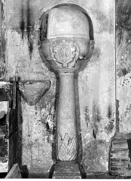 fonte battesimale - a fusto - ambito laziale (sec. XVI)