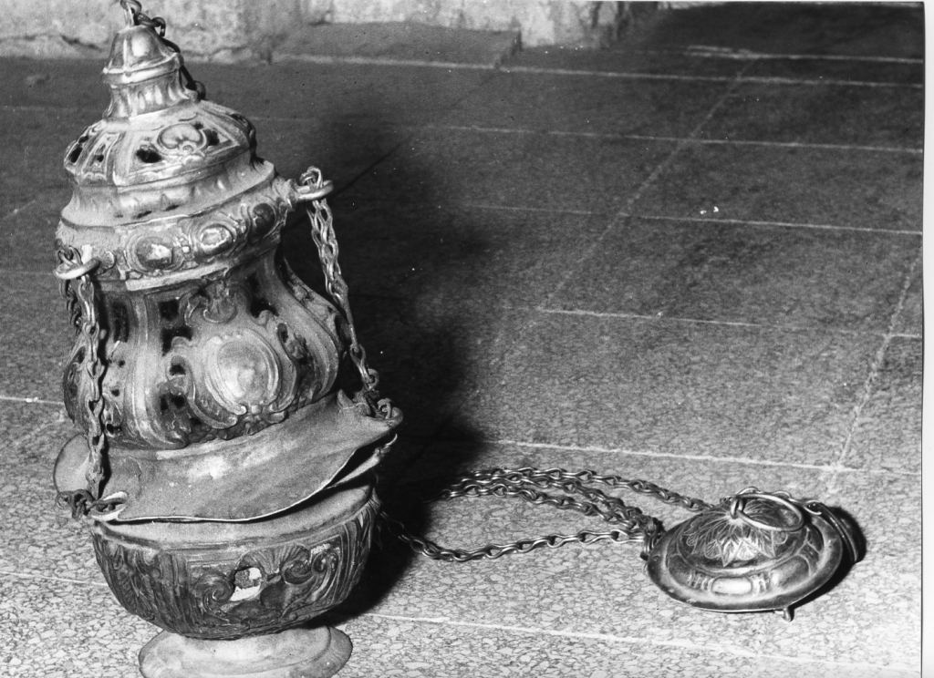 turibolo - a vaso fiammeggiante - manifattura laziale (sec. XVIII)