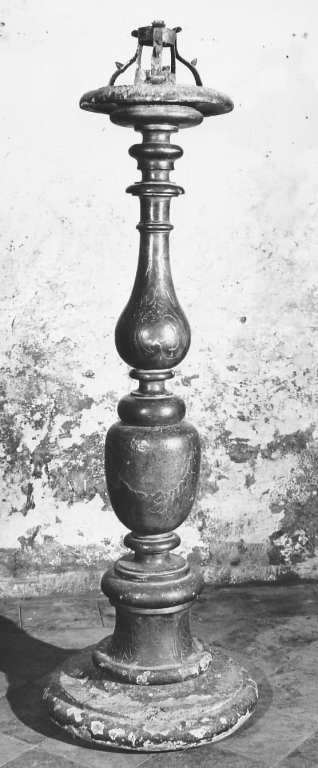 base per il cero pasquale - ambito laziale (sec. XIX)