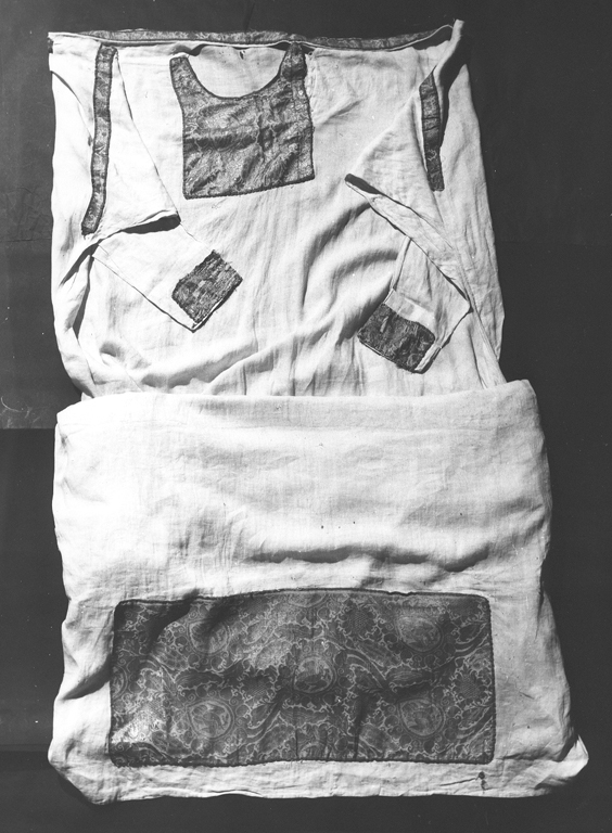 camice ecclesiastico - ambito laziale (sec. VI)