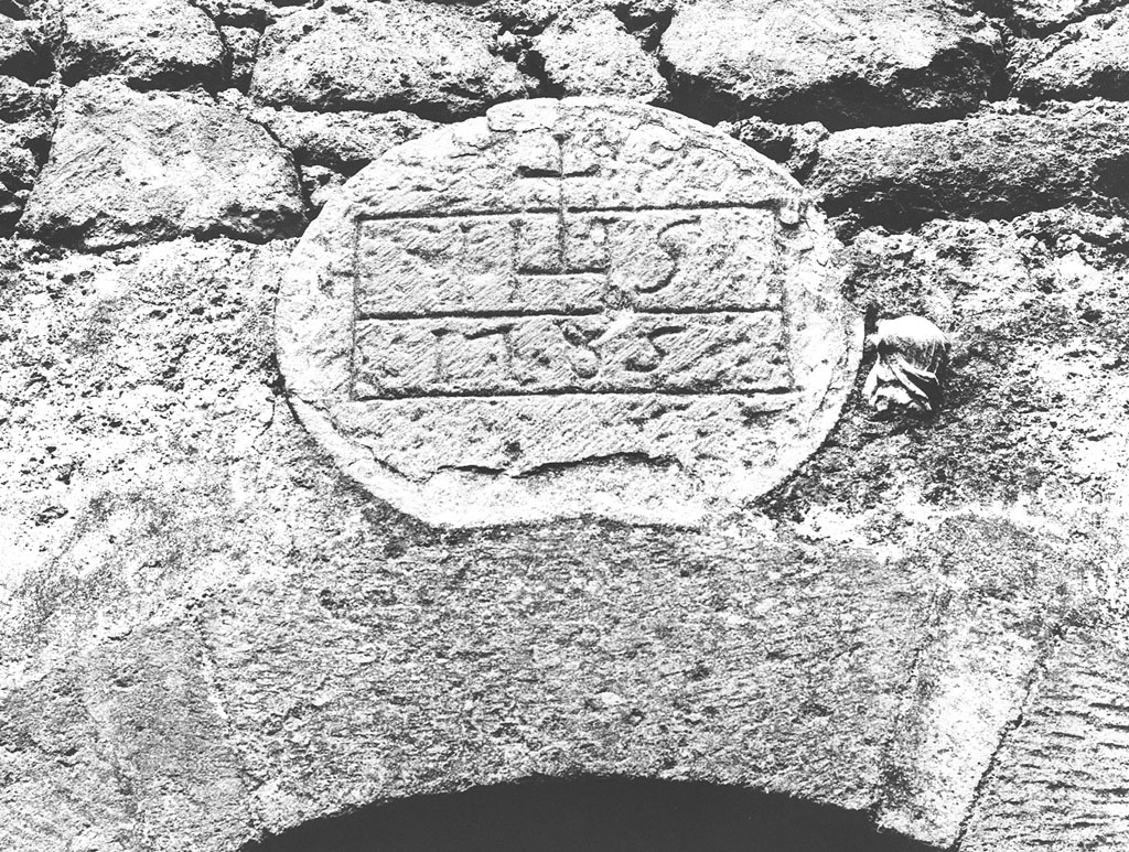 emblema della confraternita del SS. Crocifisso (scultura) - ambito Italia centrale (sec. XVIII)