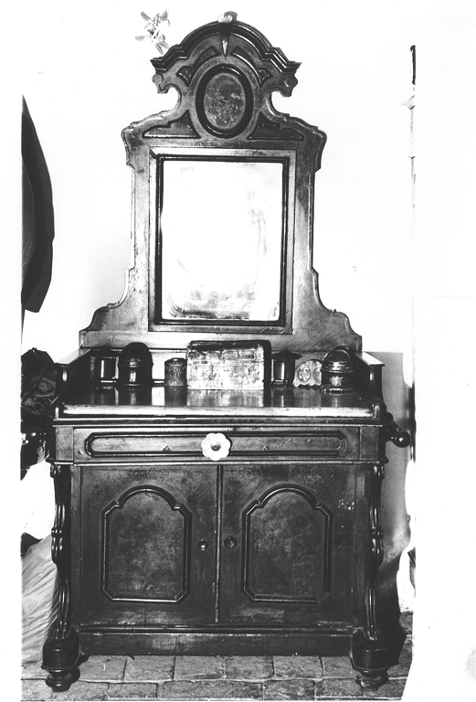 tavolino da toeletta - ambito austro-ungarico (fine sec. XIX)