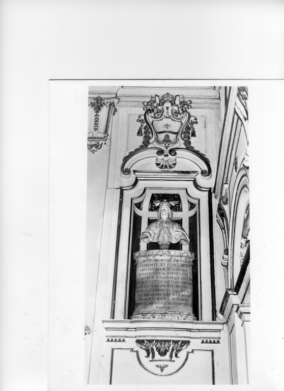 busto di papa Clemente XI (busto) di Mazzuoli Annibale (sec. XVIII)