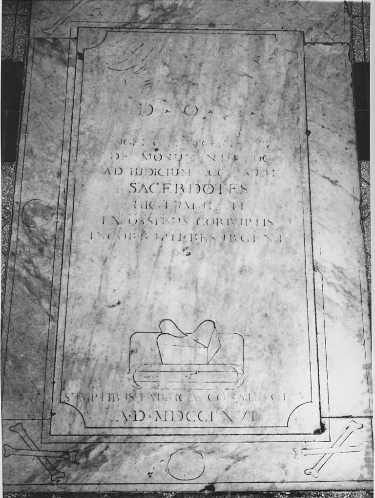 lapide tombale - ambito laziale (sec. XVIII)