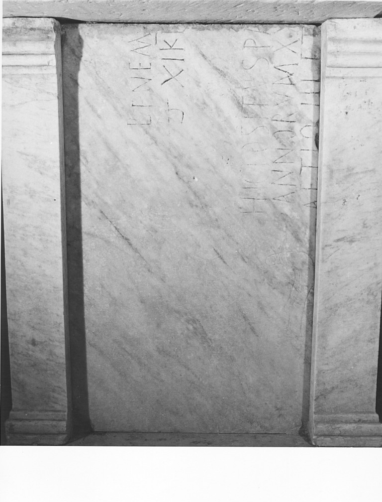 lapide tombale - ambito laziale (metà sec. V)