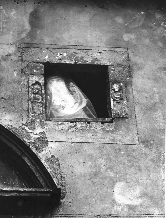 finestra, serie - bottega laziale (secc. XV/ XVI)