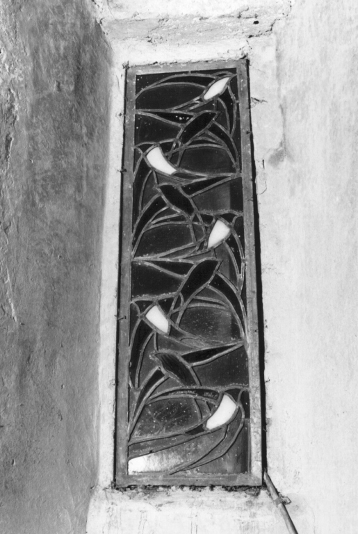 volo di rondini (vetrata, frammento) di Cambellotti Duilio (attribuito) (sec. XX)