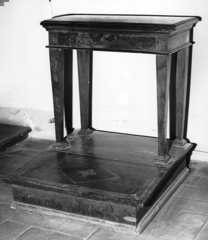 inginocchiatoio - a montanti sagomati - ambito laziale (fine sec. XVIII)