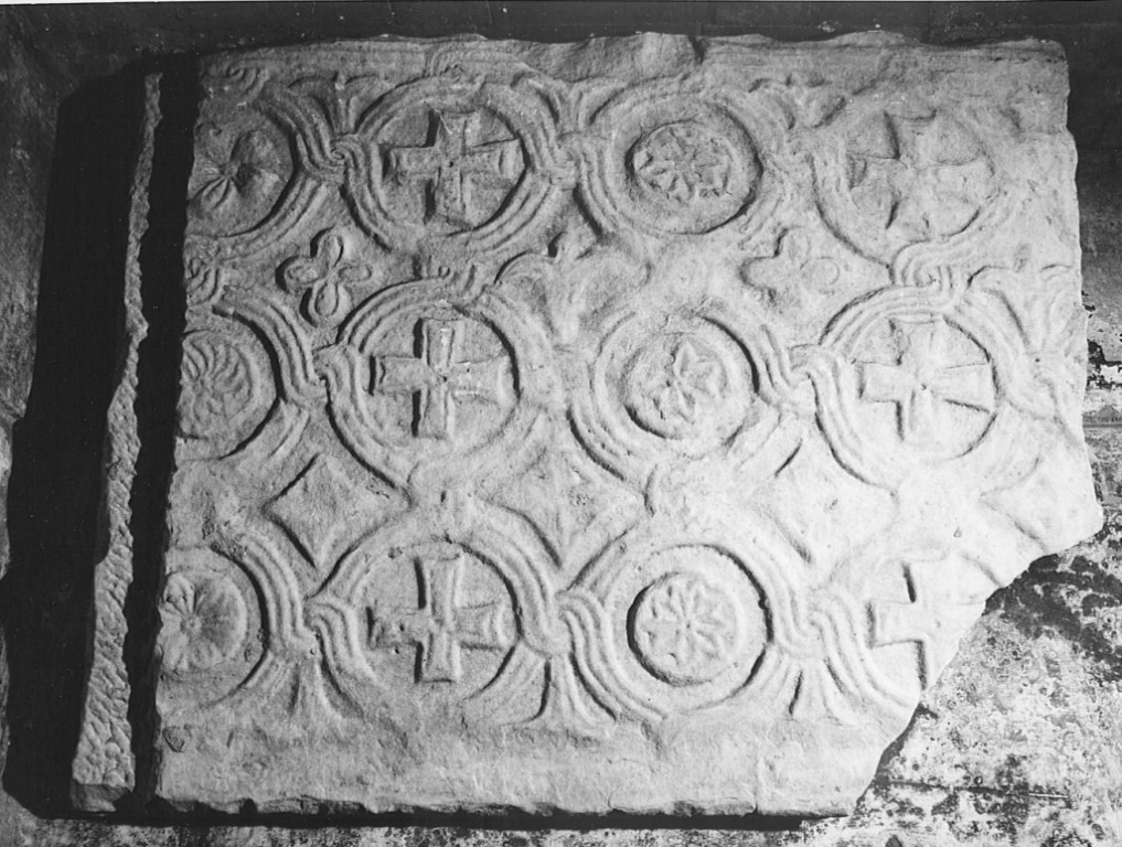 pluteo, frammento - ambito laziale (prima metà sec. IX)