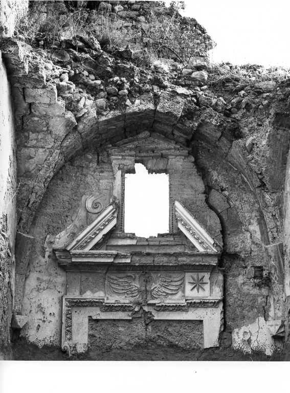 timpano, frammento - ambito laziale (prima metà sec. XVII)