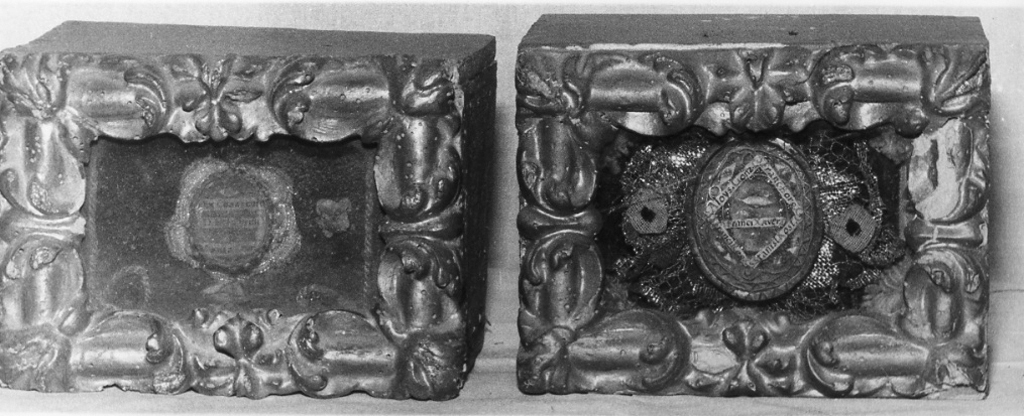 reliquiario a teca - a urna, coppia - bottega laziale (sec. XVII)