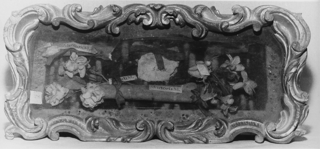 reliquiario a teca - a urna - bottega laziale (sec. XVIII)