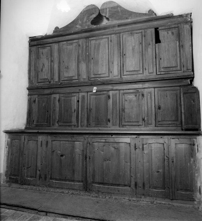 armadio - ambito laziale (seconda metà sec. XIX)