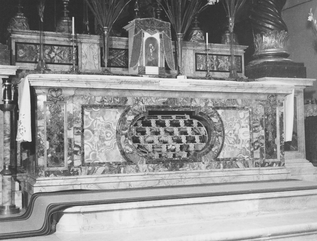 altare maggiore - ambito laziale (inizio sec. XVII)