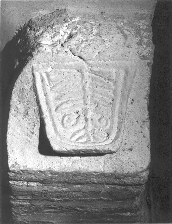 capitello, frammento - ambito laziale (sec. IX)