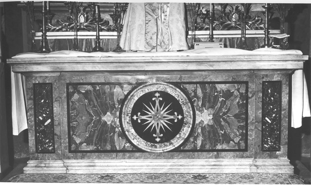 altare maggiore - ambito romano (secondo quarto sec. XVIII)