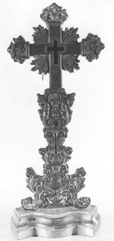 reliquiario - a croce - ambito laziale (prima metà sec. XVIII)