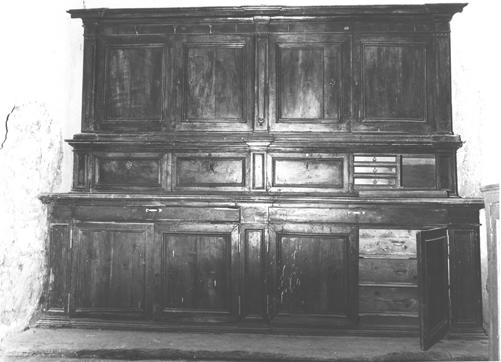 mobile da sacrestia - ambito romano (sec. XVII)