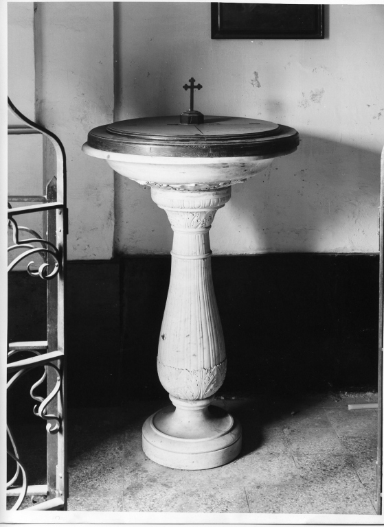 acquasantiera - a fusto - ambito laziale (sec. XIX)