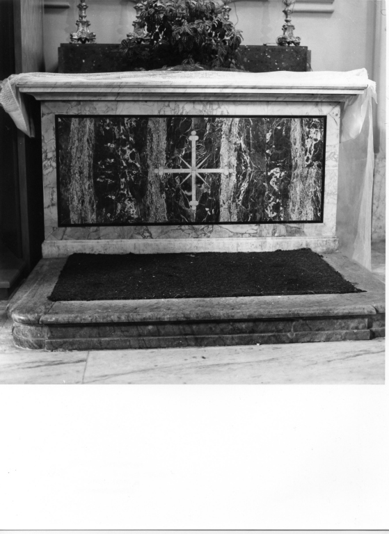 altare - a mensa - ambito romano (seconda metà sec. XVIII)
