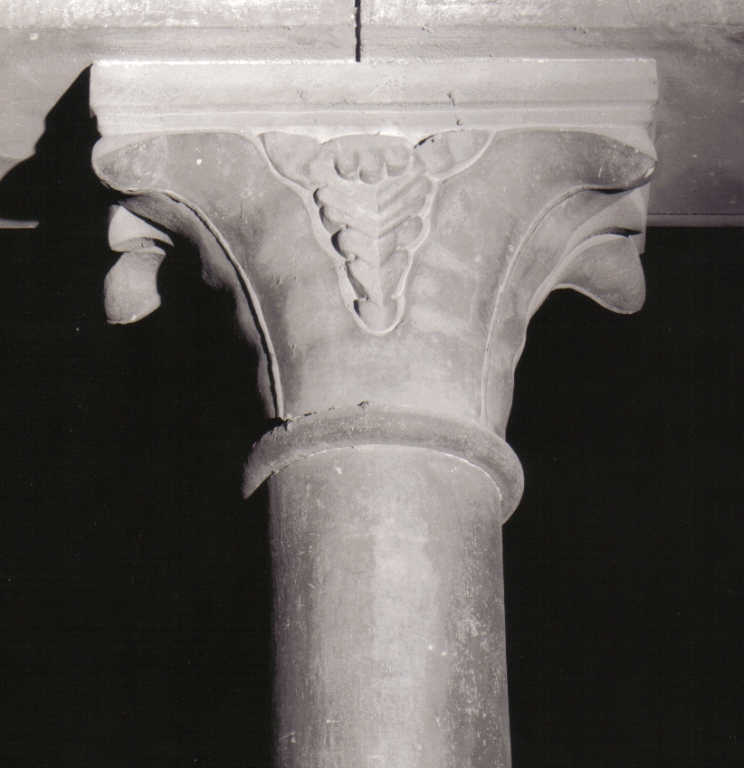 capitello - a gruccia - ambito tosco-romano (prima metà sec. XV)