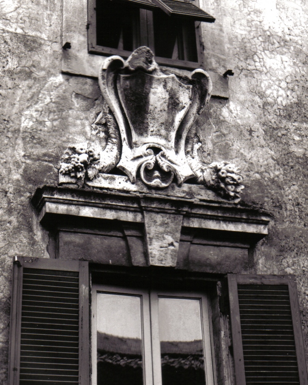 decorazione plastica - ambito romano (sec. XVIII)