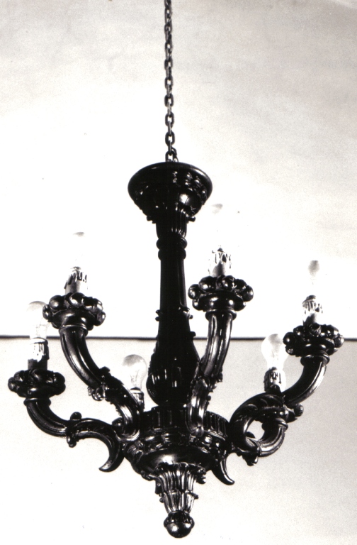 lampadario - a bracci - ambito laziale (fine/inizio secc. XIX/ XX)