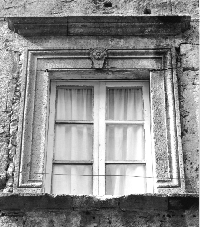 mostra di finestra - ambito viterbese (secc. XV/ XVI)