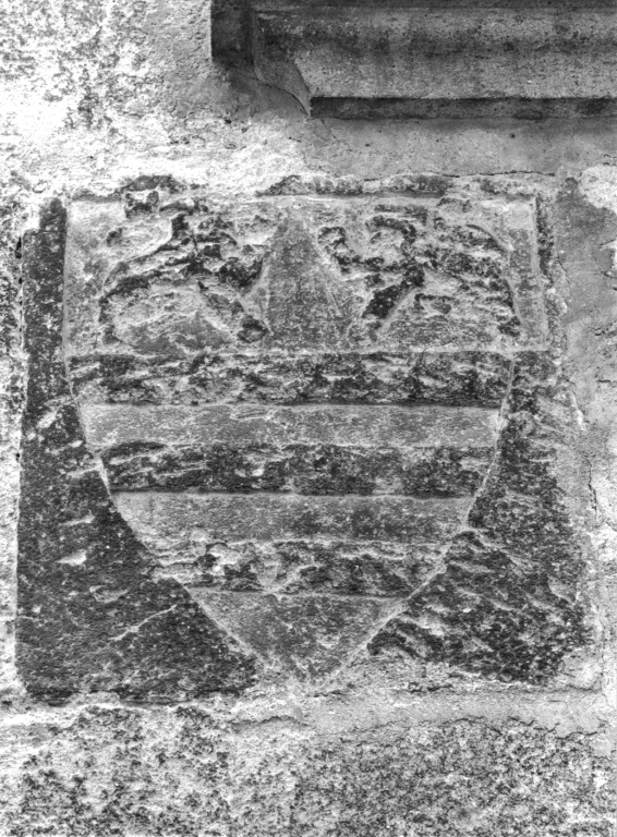 stemma gentilizio (rilievo) - ambito laziale (sec. XIV)