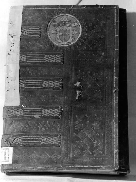 coperta di libro - manifattura viterbese (sec. XVI)