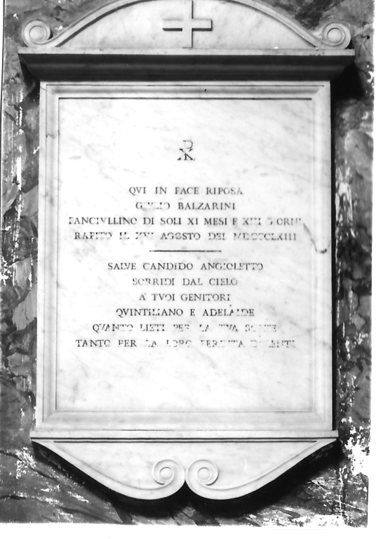 monumento funebre - a edicola centinata - bottega laziale (sec. XIX)