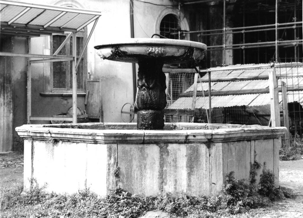 fontana - ambito laziale (sec. XVI)