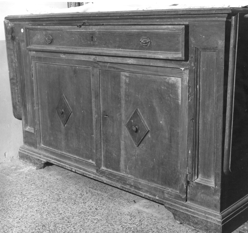 armadio da sacrestia - ambito laziale (prima metà sec. XVII)