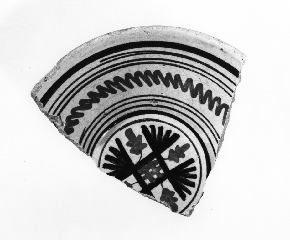 ciotola, frammento - manifattura faentina (seconda metà sec. XV)