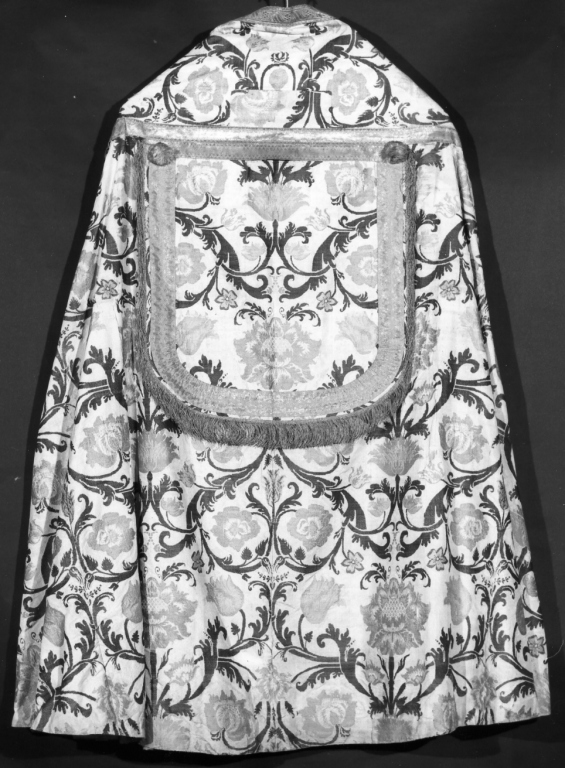 piviale - manifattura romana (sec. XVIII)