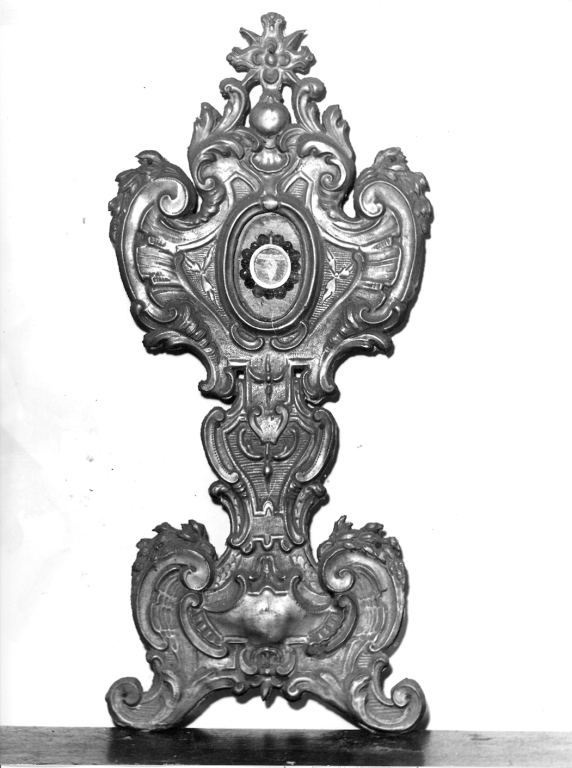 motivi decorativi a volute (reliquiario - a ostensorio) - bottega laziale (sec. XIX)