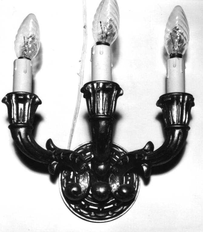 candeliere da parete, coppia - ambito laziale (sec. XIX)