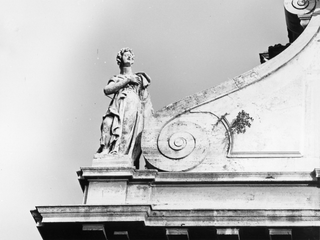 Santa (scultura) di Lombardi Carlo (sec. XVII)