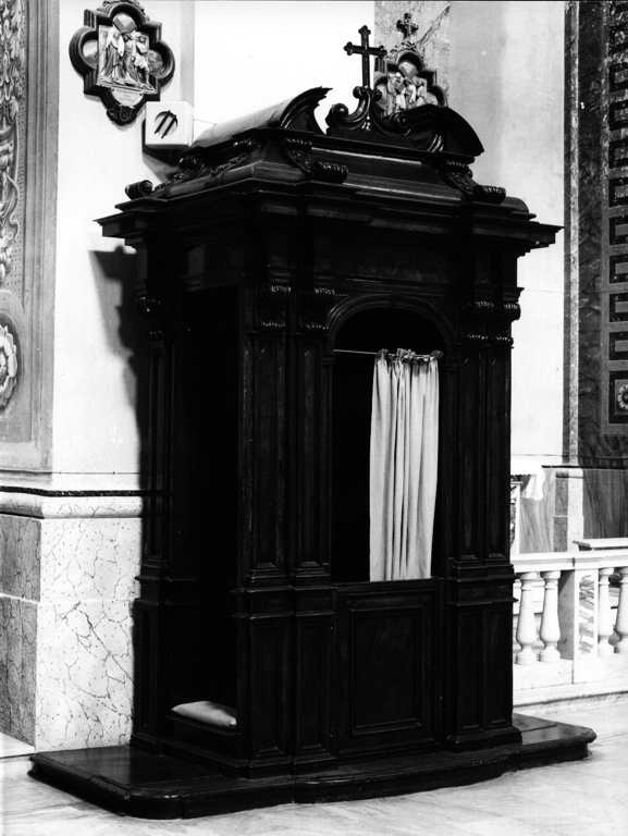 confessionale, serie - ambito viterbese (sec. XVIII)
