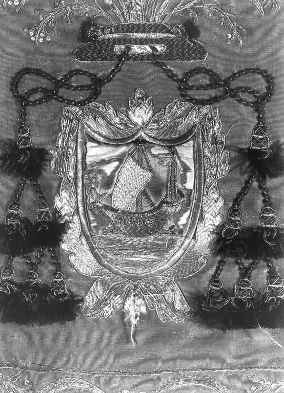 piviale - manifattura laziale (prima metà sec. XIX)