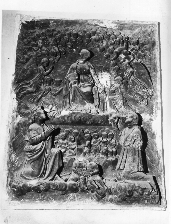 madonna con bamino, san Vincenzo, san Rocco, angeli (rilievo) - ambito laziale (sec. XVII)