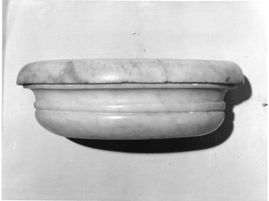 acquasantiera - ambito laziale (sec. XVIII)