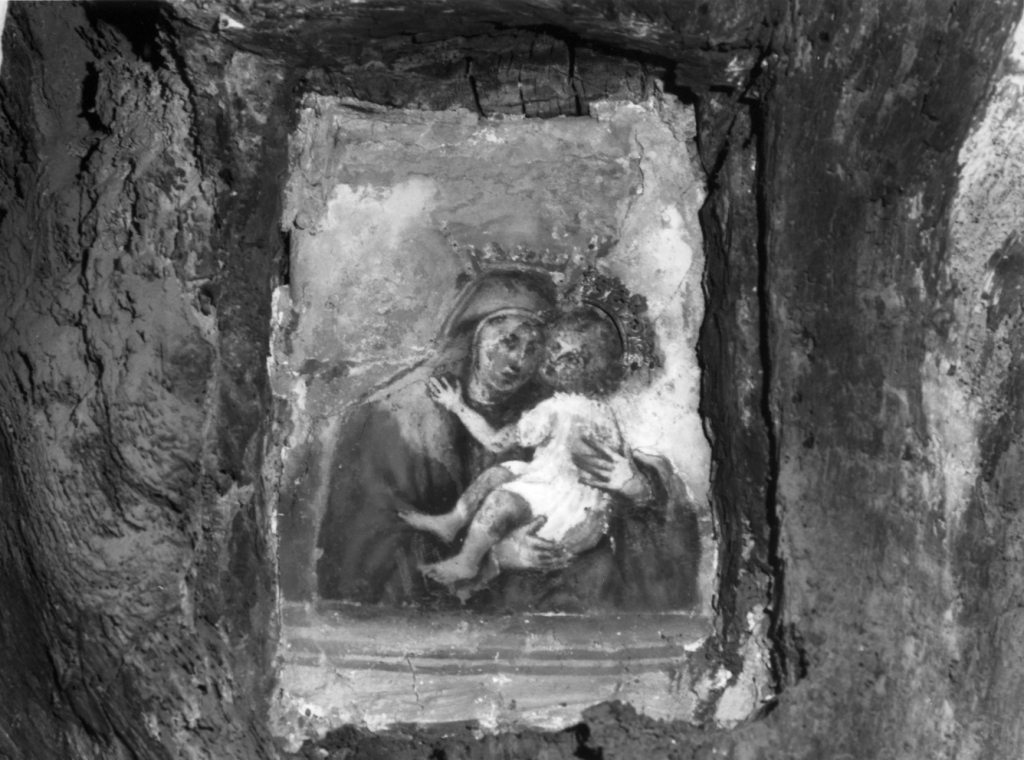 Madonna con Bambino (tegola) - ambito laziale (prima metà sec. XVI)