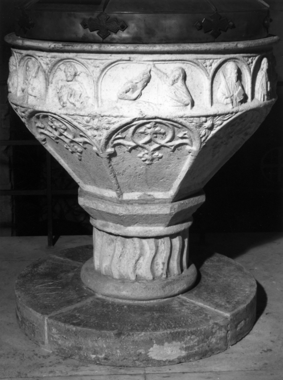 acquasantiera - a fusto - ambito orvietano (inizio sec. XV)