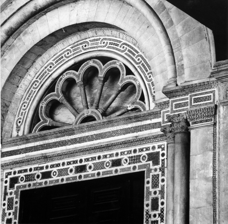 portale maggiore di Jacopo di Lorenzo (attribuito), Lorenzo (attribuito) (sec. XII)