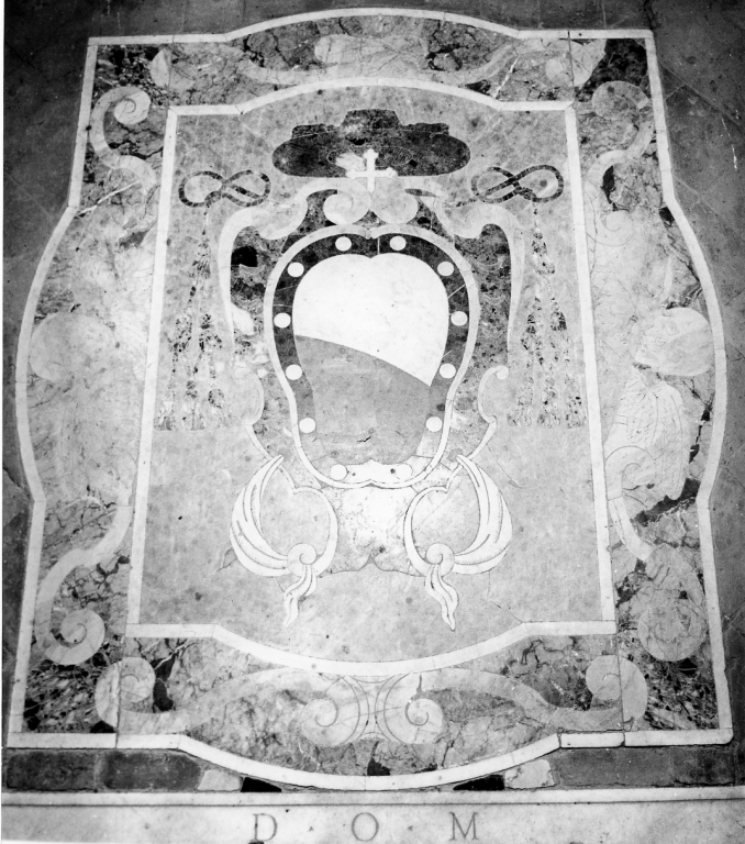 lapide tombale - ambito laziale (sec. XVIII)