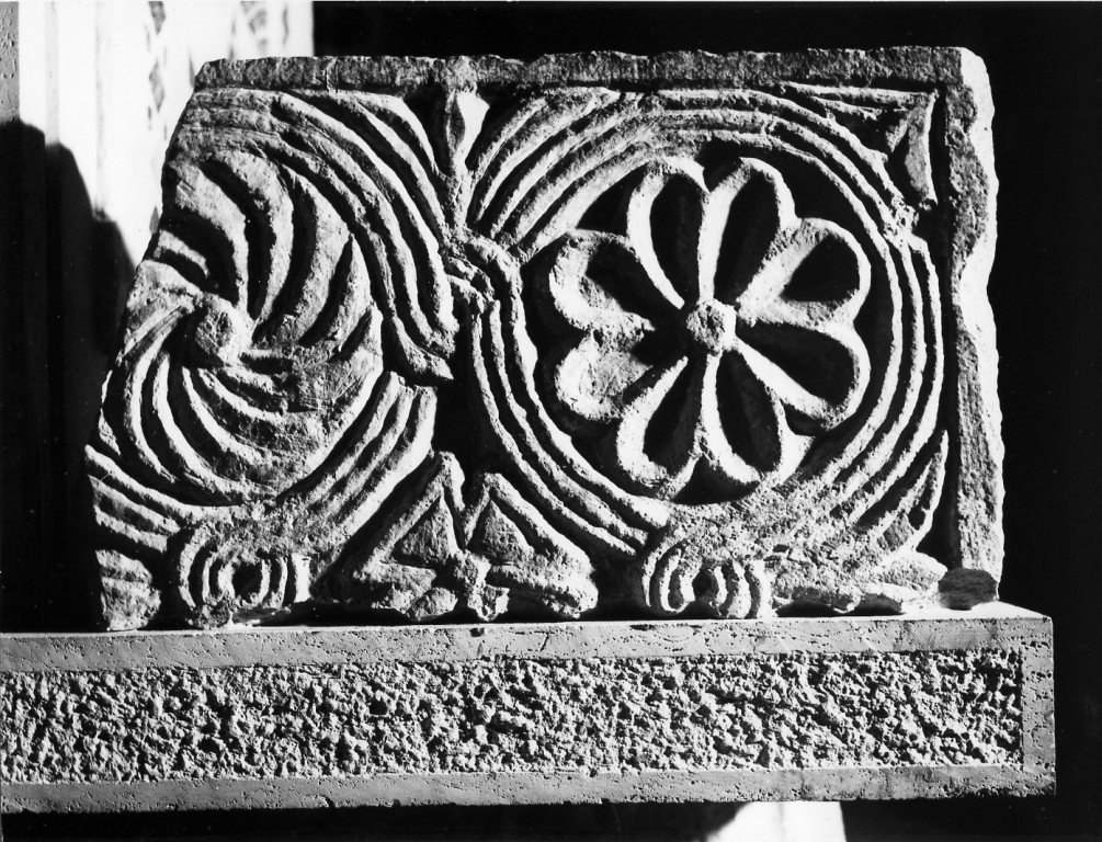 decorazione plastica, frammento - ambito laziale (ultimo quarto sec. VIII)